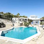 Ozar Mykonos